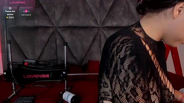 Elsalombardi  online show from 28, 10, 2025