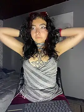 Snapshot of _Gothiccbitch_ chatting on 7, 3, 2025  Gothiccbitch  online show from 7, 3, 2025