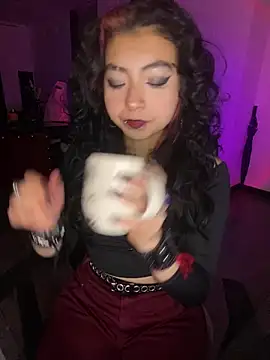 Snapshot of _Gothiccbitch_ chatting on 7, 10, 2025  Gothiccbitch  online show from 7, 10, 2025