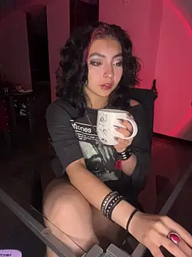  Gothiccbitch  online show from 2, 12, 2025