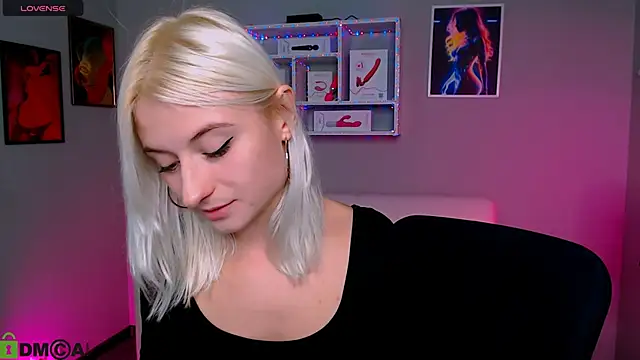 Snapshot of melisa_white1 chatting on 19, 10, 2025 melisa white1 online show from 19, 10, 2025