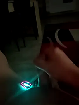 Szeltolo001 online show from 22, 3, 2026