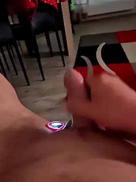 Szeltolo001 online show from 26, 3, 2026