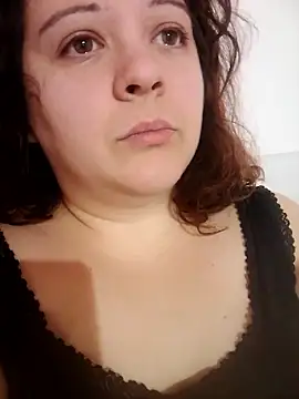 icecream1609 online show from 10, 1, 2026