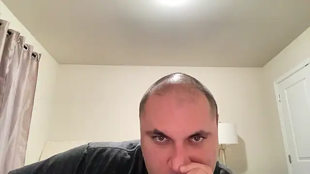 SluggishChase99 online show from 4, 2, 2025