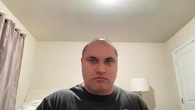 SluggishChase99 online show from 4, 2, 2025