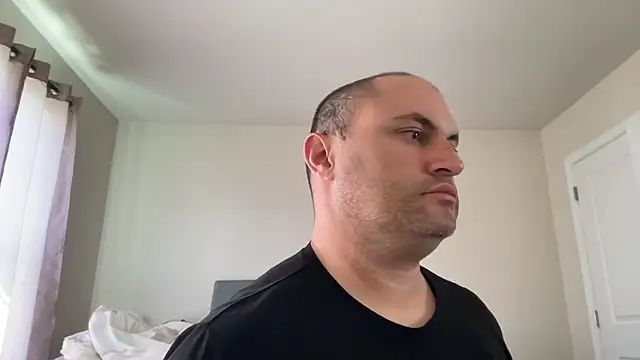 SluggishChase99 online show from 8, 4, 2026