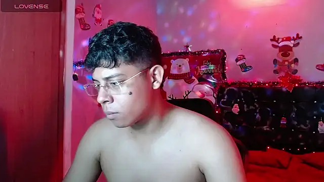 Snapshot of Wiiliam_20 chatting on 6, 12, 2024 Wiiliam 20 online show from 6, 12, 2024