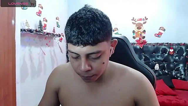 Snapshot of Wiiliam_20 chatting on 23, 12, 2024 Wiiliam 20 online show from 23, 12, 2024