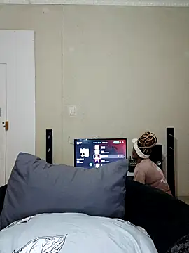 Snapshot of PerfectionBerrie chatting on 20, 10, 2025 PerfectionBerrie online show from 20, 10, 2025