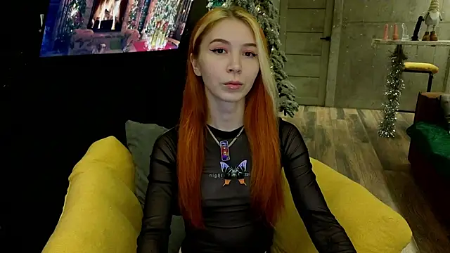 Snapshot of izi-fox chatting on 6, 12, 2024 izi-fox online show from 6, 12, 2024