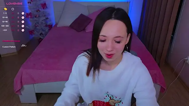 Hayle Hill online show from 30, 12, 2024