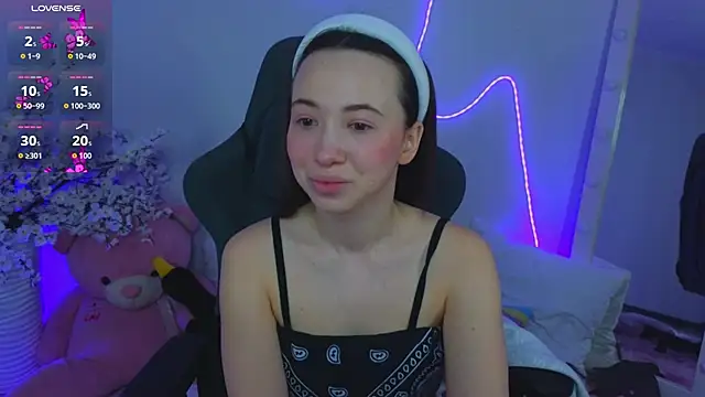 Hayle Hill online show from 3, 3, 2026