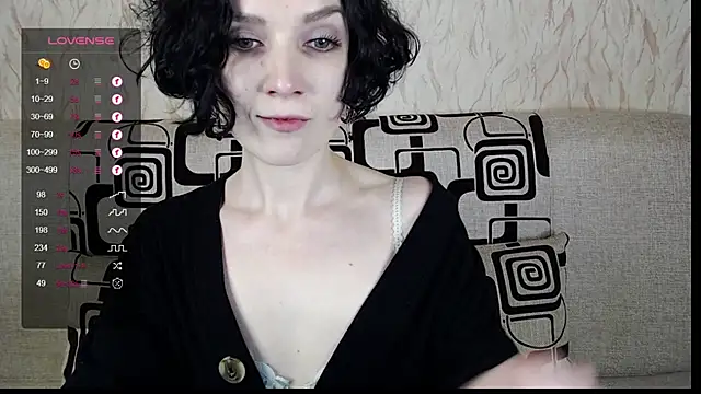 TinaWince online show from 2, 2, 2025