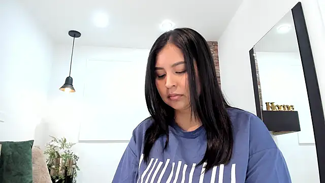  alaiasmile  online show from 8, 9, 2025