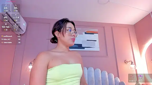 Snapshot of mara_brooks chatting on 15, 1, 2025 mara brooks online show from 15, 1, 2025