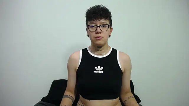 Snapshot of alex_noa chatting on 1, 2, 2025 alex noa online show from 1, 2, 2025