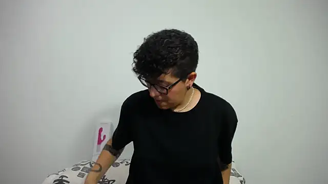 Snapshot of alex_noa chatting on 7, 2, 2025 alex noa online show from 7, 2, 2025