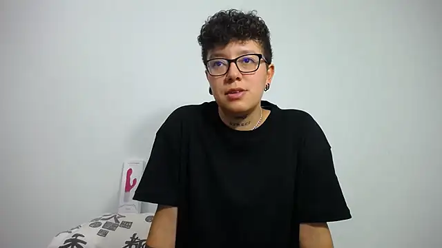 Snapshot of alex_noa chatting on 7, 2, 2025 alex noa online show from 7, 2, 2025