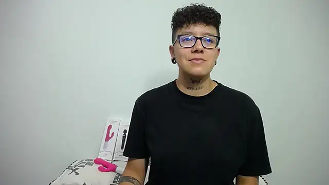 Snapshot of alex_noa chatting on 12, 2, 2025 alex noa online show from 12, 2, 2025