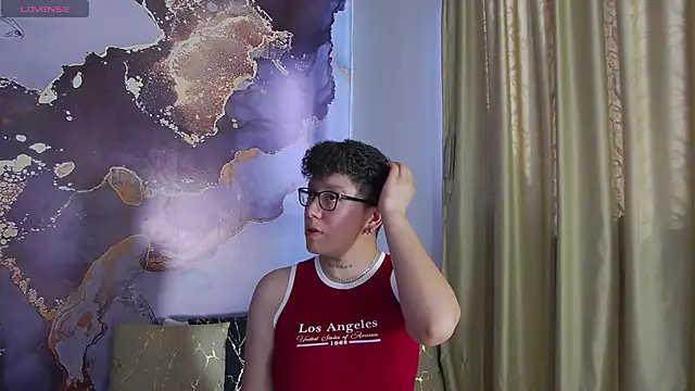 Snapshot of alex_noa chatting on 12, 9, 2025 alex noa online show from 12, 9, 2025