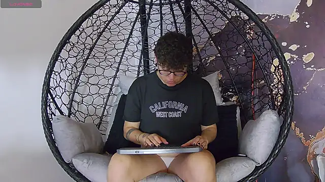 Snapshot of alex_noa chatting on 22, 9, 2025 alex noa online show from 22, 9, 2025