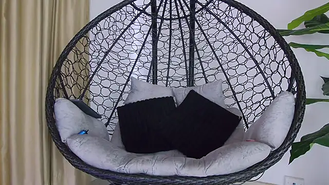 Snapshot of alex_noa chatting on 18, 10, 2025 alex noa online show from 18, 10, 2025