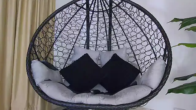 Snapshot of alex_noa chatting on 6, 11, 2025 alex noa online show from 6, 11, 2025