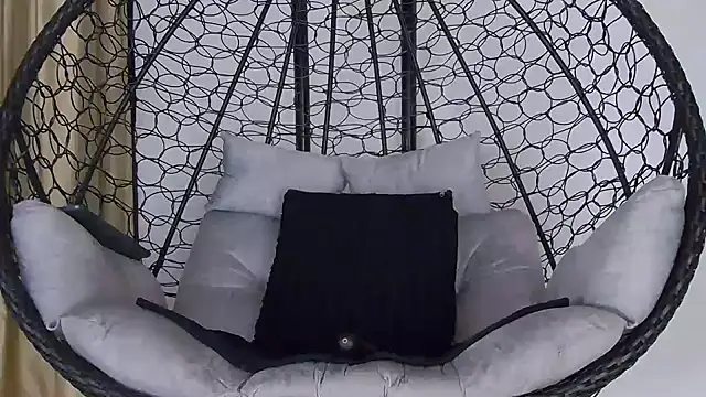 Snapshot of alex_noa chatting on 5, 12, 2025 alex noa online show from 5, 12, 2025