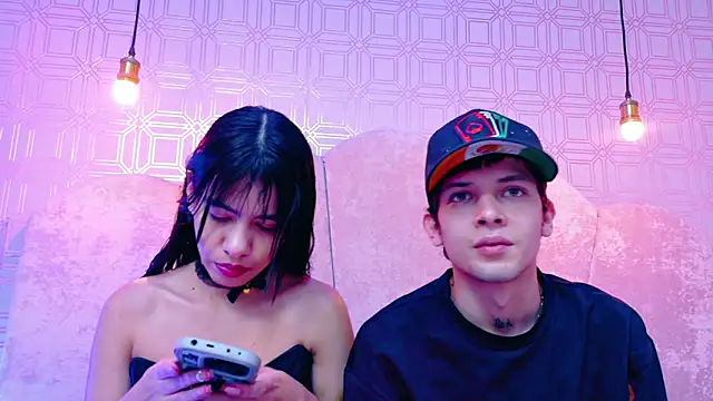 kendalltaylorr online show from 1, 2, 2026