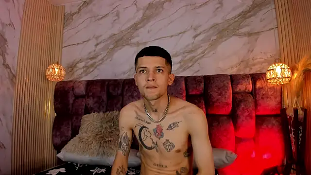 Snapshot of kendalltaylorr chatting on 12, 4, 2026 kendalltaylorr online show from 12, 4, 2026