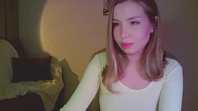 Snapshot of mia_raspberrie chatting on 28, 4, 2026 mia raspberrie online show from 28, 4, 2026