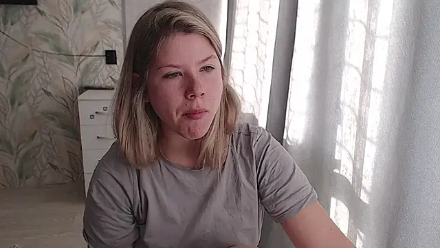 Snapshot of MelissaXKinky chatting on 15, 10, 2025 MelissaXKinky online show from 15, 10, 2025