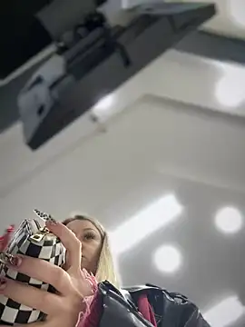 Teya moon  online show from 6, 12, 2024