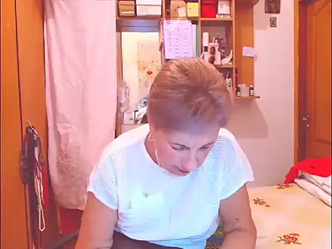 Victoria5643 online show from 15, 9, 2025