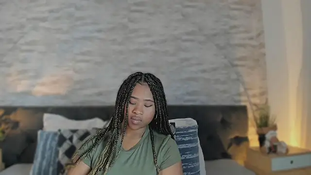 Snapshot of Anneth__M chatting on 25, 6, 2026 Anneth M online show from 25, 6, 2026
