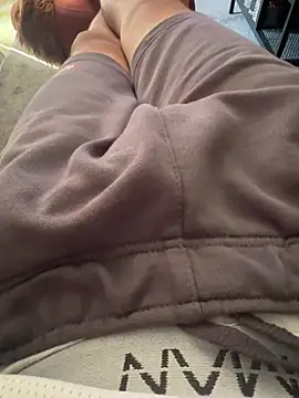 Snapshot of longhardguy420 chatting on 11, 7, 2026 longhardguy420 online show from 11, 7, 2026