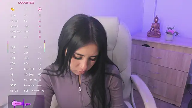 Chanttall  online show from 3, 12, 2025