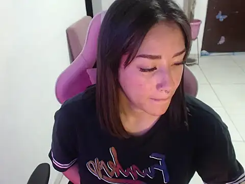 Snapshot of littleangel1_m chatting on 14, 7, 2026 littleangel1 m online show from 14, 7, 2026
