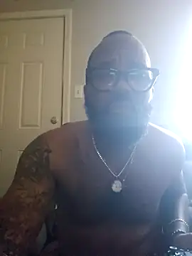 Snapshot of GallowayGooch1085 chatting on 8, 5, 2026 GallowayGooch1085 online show from 8, 5, 2026