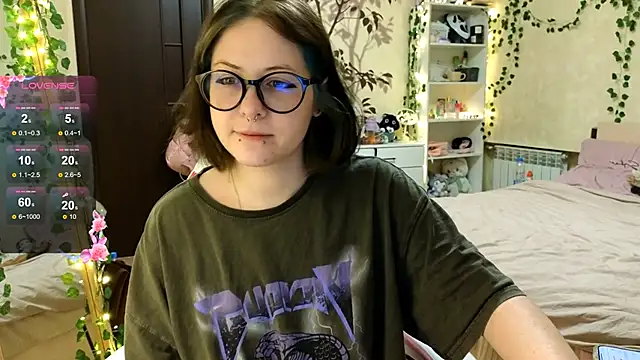 lily noris online show from 14, 12, 2024