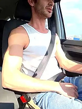 Snapshot of Zeefy chatting on 16, 4, 2026 Zeefy online show from 16, 4, 2026