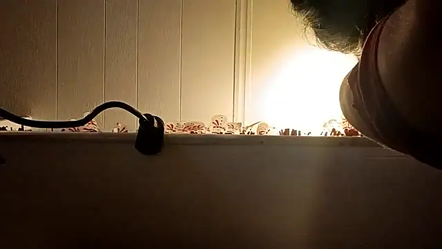 whitetrashdirtyslut online show from 5, 12, 2025