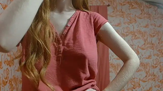 strawberrysmoothie online show from 26, 9, 2025