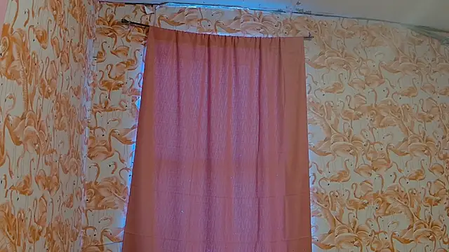 strawberrysmoothie online show from 12, 11, 2025