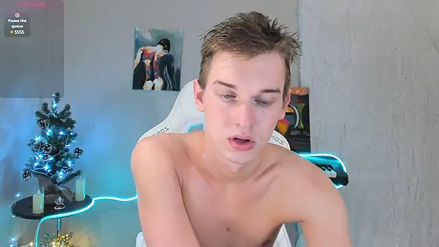 Snapshot of 4ever_dude chatting on 25, 12, 2024 4ever dude online show from 25, 12, 2024