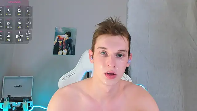 Snapshot of 4ever_dude chatting on 3, 3, 2025 4ever dude online show from 3, 3, 2025