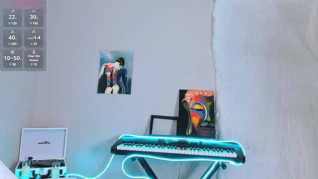 Snapshot of 4ever_dude chatting on 6, 3, 2025 4ever dude online show from 6, 3, 2025