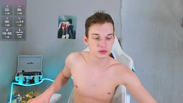 Snapshot of 4ever_dude chatting on 7, 3, 2025 4ever dude online show from 7, 3, 2025