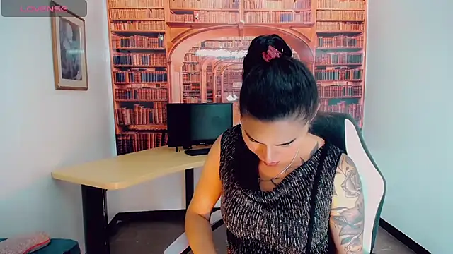 khiara moretti online show from 3, 3, 2025